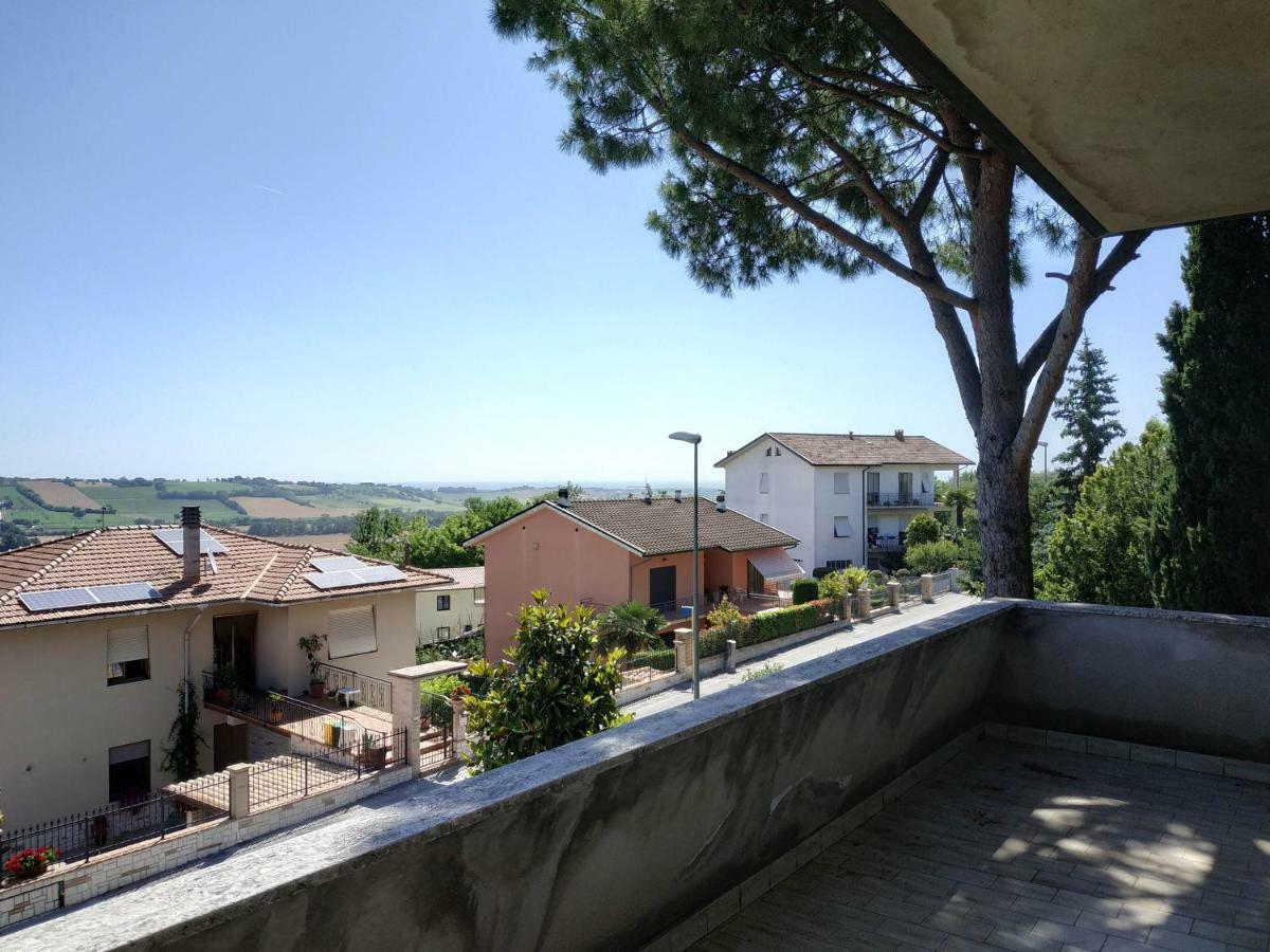 Conero Apartment Castelfidardo Kültér fotó