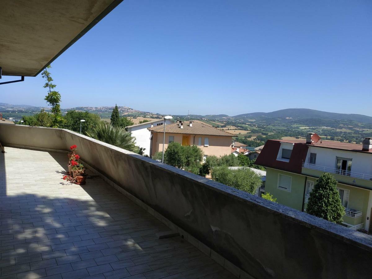 Conero Apartment Castelfidardo Kültér fotó